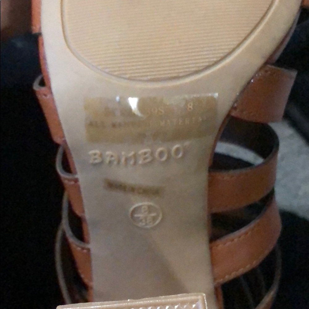 Sandals - Picture 7 of 8